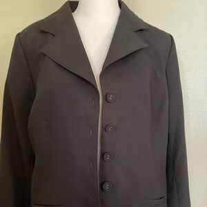 Pendleton Women's Petite Black Blazer & Stripe Design Inside & Pockets Size 12